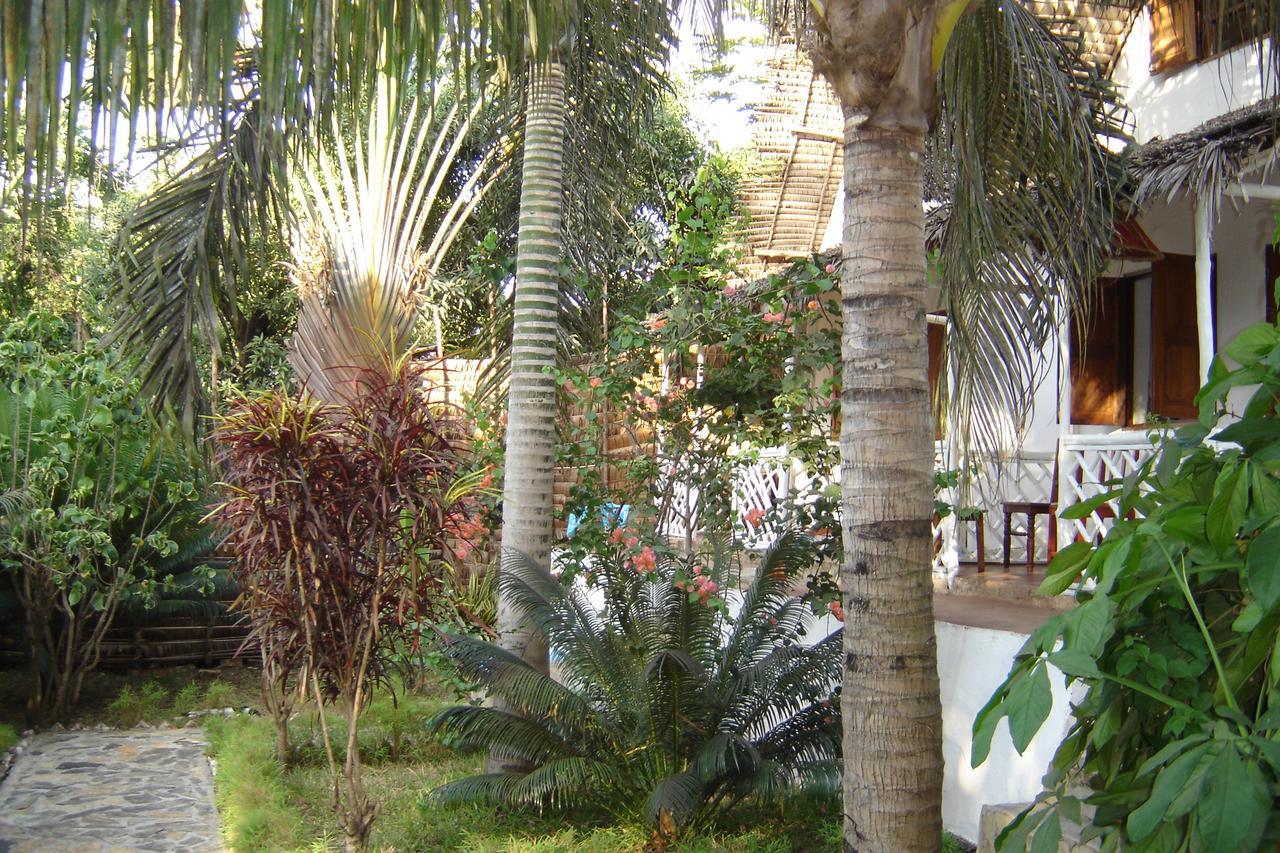 Hotel La Caravelle Ambatoloaka  Exterior photo